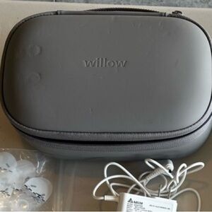Willow carrying case